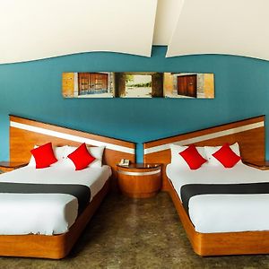 Habitación Estándar con Cama Queen